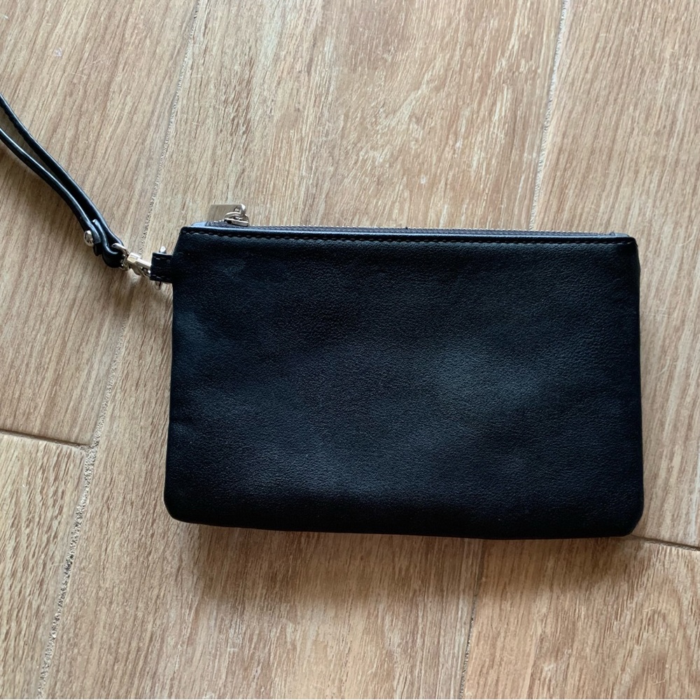 🩷 Express black vegan faux leather wristlet handbag